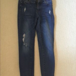 Stretchy Skinny Jeans/Jeggings